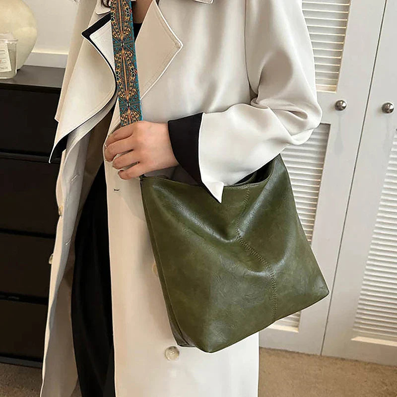 MONICA - LEATHER BAG WITH LARGE CAPACITY