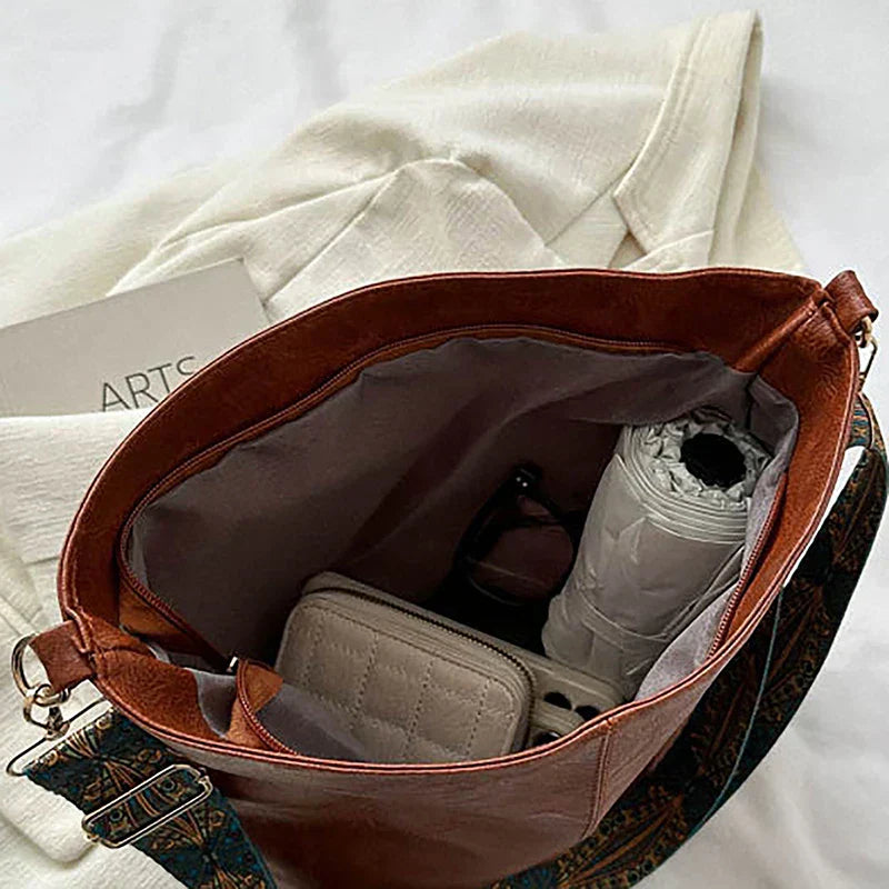 MONICA - LEATHER BAG WITH LARGE CAPACITY