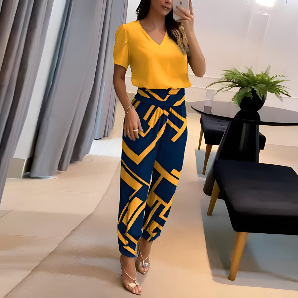 Alexandra™ - Trendy Blouse and Pants Set